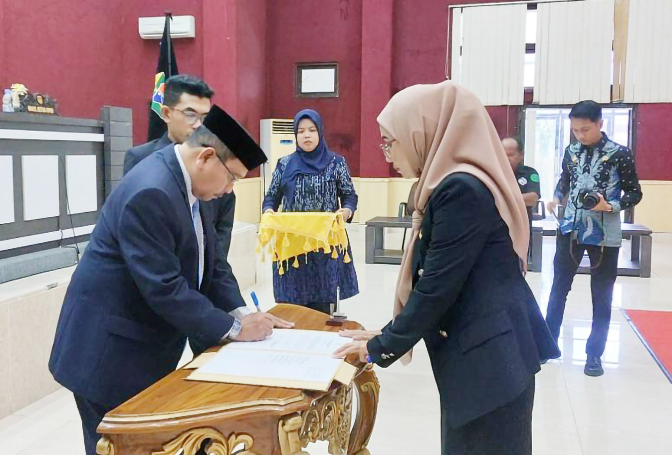 Penyampaian_Keputusan_DPRD_Terhadap_LKPJ_(6)-OK11.jpg