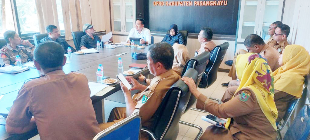Rapat_Komisi_I_(2)_OK.jpg